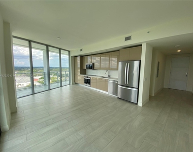 2000 Metropica Way - Photo Thumbnail 4