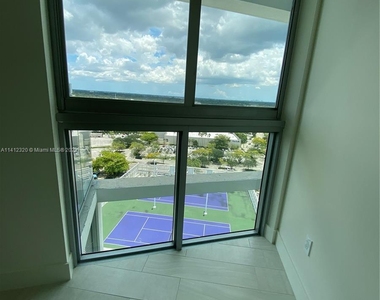 2000 Metropica Way - Photo Thumbnail 14