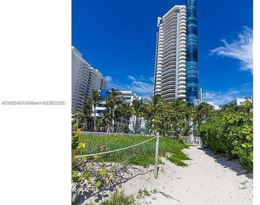 6301 Collins Ave - Photo Thumbnail 40