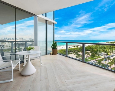 2201 Collins Ave - Photo Thumbnail 21