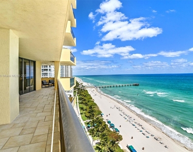 16275 Collins Ave - Photo Thumbnail 21