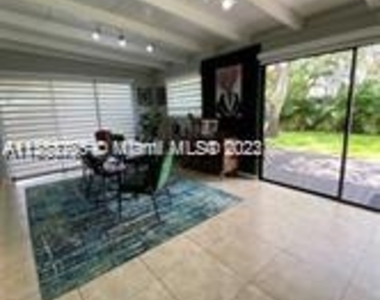 2430 Andros Ln - Photo Thumbnail 17