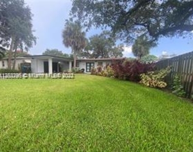 2430 Andros Ln - Photo Thumbnail 41