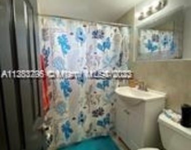 2430 Andros Ln - Photo Thumbnail 12