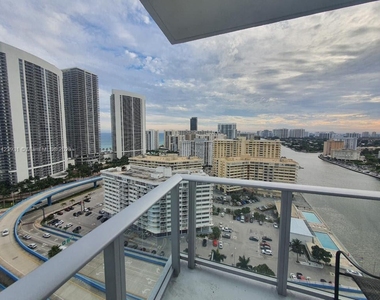 4010 S Ocean Dr - Photo Thumbnail 3