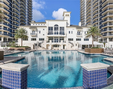 4779 Collins Ave - Photo Thumbnail 7