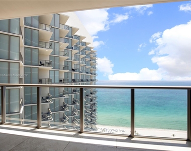 9701 Collins Ave - Photo Thumbnail 4