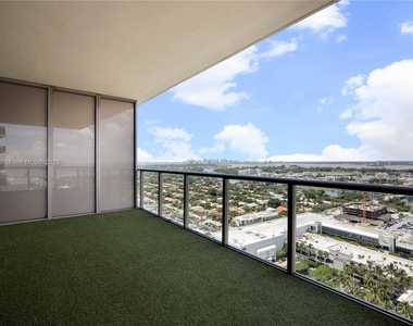 9701 Collins Ave - Photo Thumbnail 21