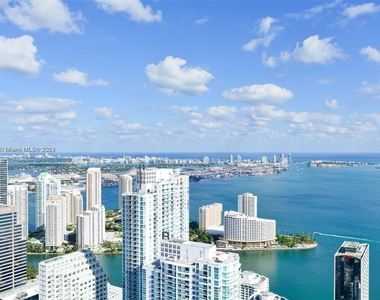 1000 Brickell Plaza - Photo Thumbnail 13