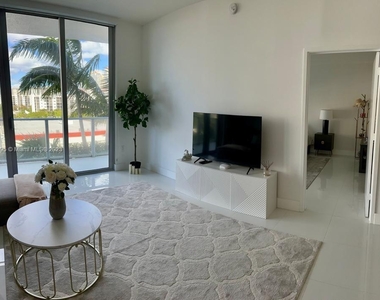 330 Sunny Isles Blvd - Photo Thumbnail 3