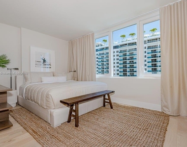 2301 Collins Ave - Photo Thumbnail 13