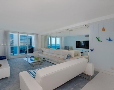 2301 Collins Ave - Photo Thumbnail 1