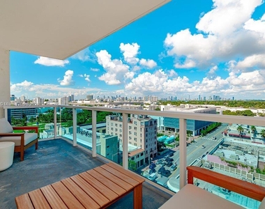 2301 Collins Ave - Photo Thumbnail 23