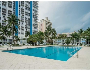 881 Ocean Dr - Photo Thumbnail 20