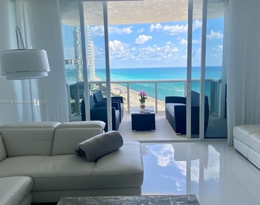 18201 Collins Ave - Photo Thumbnail 13