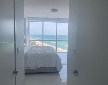 18201 Collins Ave - Photo Thumbnail 3