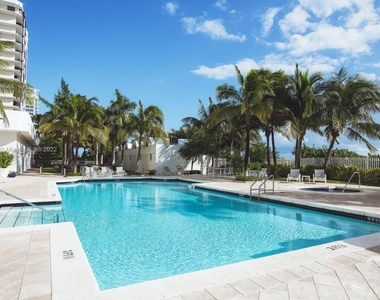 6365 Collins Ave - Photo Thumbnail 40