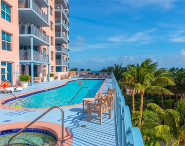 1500 Ocean Dr - Photo Thumbnail 28