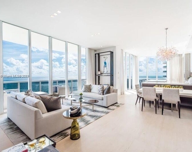 16001 Collins Ave - Photo Thumbnail 6