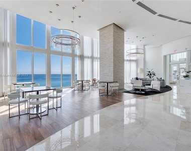 16001 Collins Ave - Photo Thumbnail 15