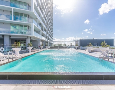 2000 Metropica Way - Photo Thumbnail 32