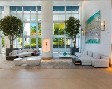 5959 Collins Ave - Photo Thumbnail 40