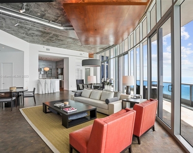 5959 Collins Ave - Photo Thumbnail 19