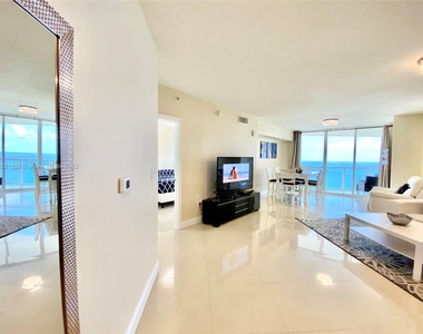 16699 Collins Ave - Photo Thumbnail 45