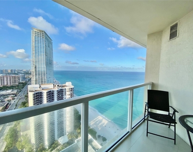 16699 Collins Ave - Photo Thumbnail 29