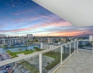 3725 S Ocean Dr - Photo Thumbnail 1