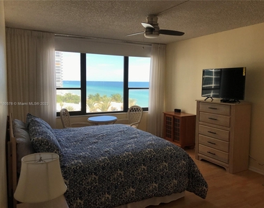 3505 S Ocean Dr - Photo Thumbnail 3