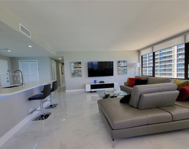 3505 S Ocean Dr - Photo Thumbnail 9