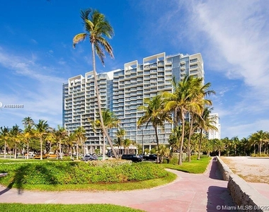 2201 Collins Ave - Photo Thumbnail 0