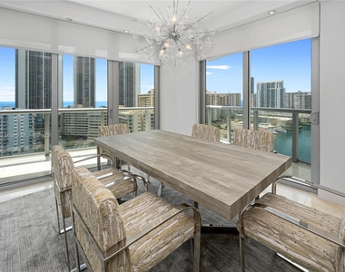 2600 E Hallandale Beach Blvd - Photo Thumbnail 3