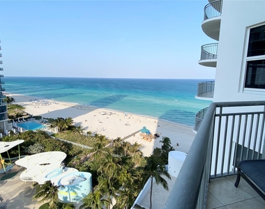 17375 Collins Ave - Photo Thumbnail 7