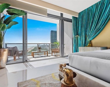 2201 Collins Ave - Photo Thumbnail 19