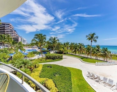 5151 Collins Ave - Photo Thumbnail 6