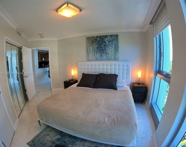 9401 Collins Ave - Photo Thumbnail 9