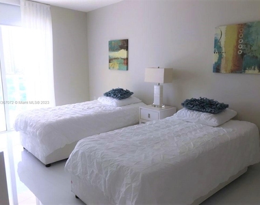 250 Sunny Isles Blvd - Photo Thumbnail 22