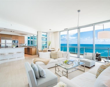 10295 Collins Ave - Photo Thumbnail 12