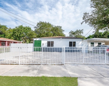 5505 Nw 5th Ct - Photo Thumbnail 47