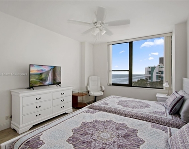 3505 S Ocean Dr - Photo Thumbnail 9