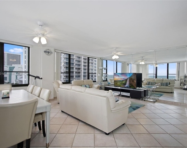 3505 S Ocean Dr - Photo Thumbnail 3