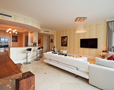 10295 Collins Ave - Photo Thumbnail 8