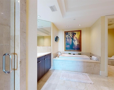 10295 Collins Ave - Photo Thumbnail 45