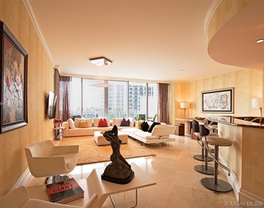 10295 Collins Ave - Photo Thumbnail 5