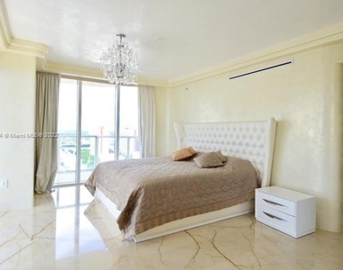 16699 Collins Ave - Photo Thumbnail 1