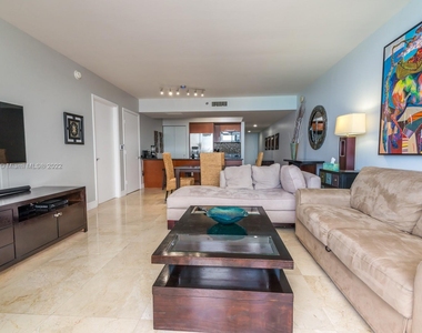 1830 Ocean Dr - Photo Thumbnail 21