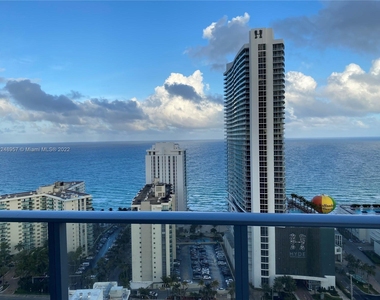 4010 S Ocean Dr - Photo Thumbnail 1