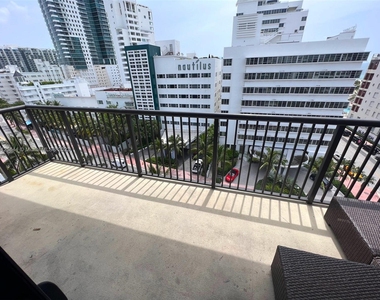 1800 Collins Ave - Photo Thumbnail 5